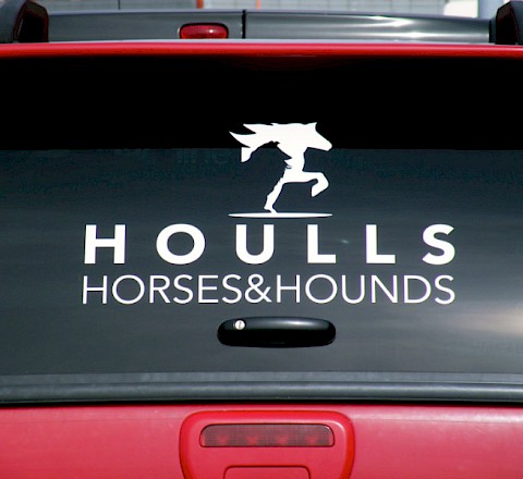 Houlls Horses & Hounds